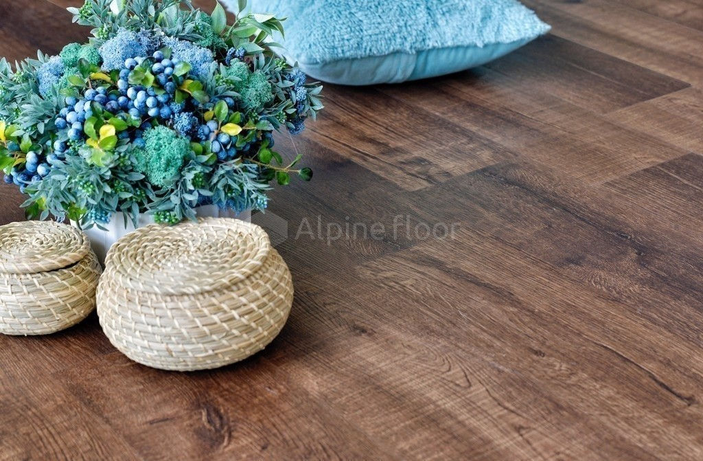 Замковая ПВХ плитка "Alpine Floor" Дуб Мокка Синхронное тиснение  (1220*183*6мм) — купить в Кемерово