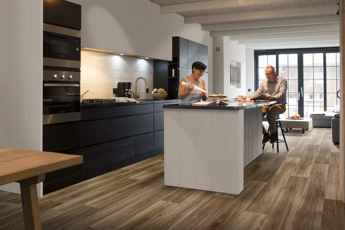 Замковая ПВХ плитка "Berry Alloc" Pureclick 55 LIME OAK 966D (204*1326*5 мм) — купить в Кемерово