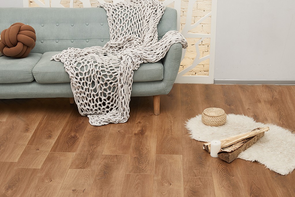 SPC ламинат "Alpine Floor" Дуб Насыщенный ABA (1524*180*8 мм) — купить в Кемерово