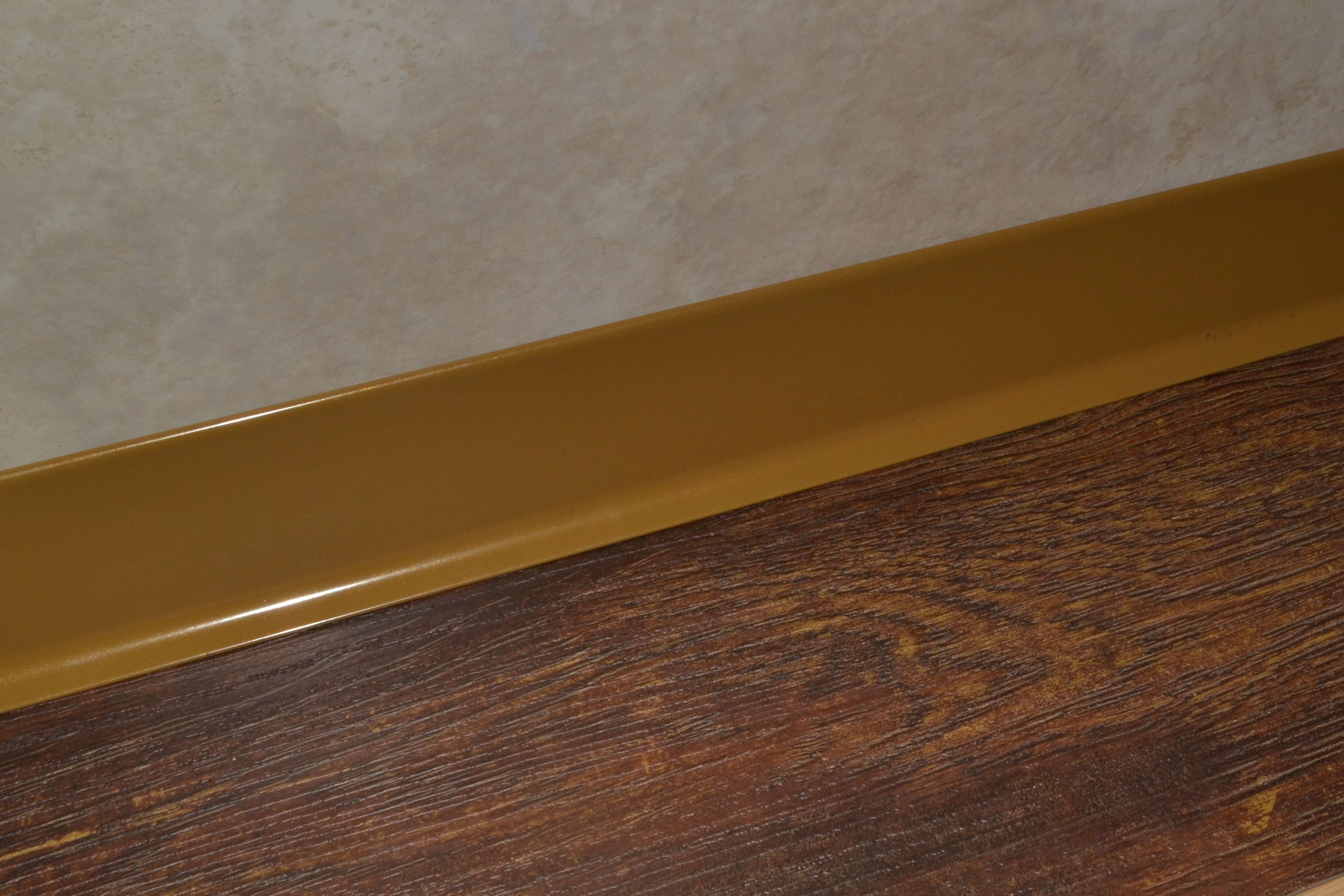 Плинтус алюминиевый L-образный золотой (2500*11*60 мм) — купить в Кемерово